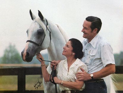 SHAIKH AL BADI (*Morafic x *Bint Maisa El Saghira by Nazeer) with Tom and Rhita McNair